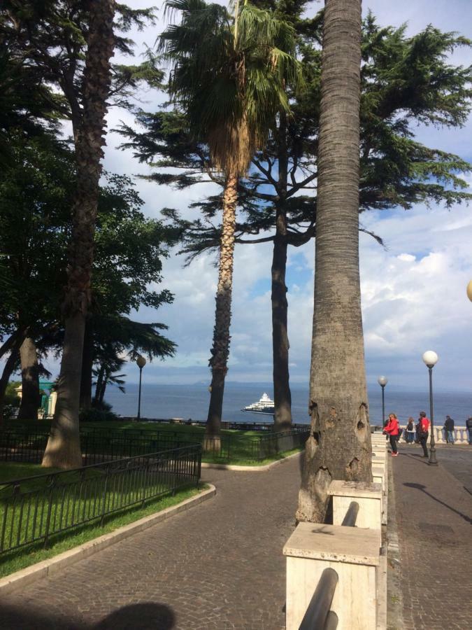 Terrazza Felicienne Appartement Sorrento Buitenkant foto